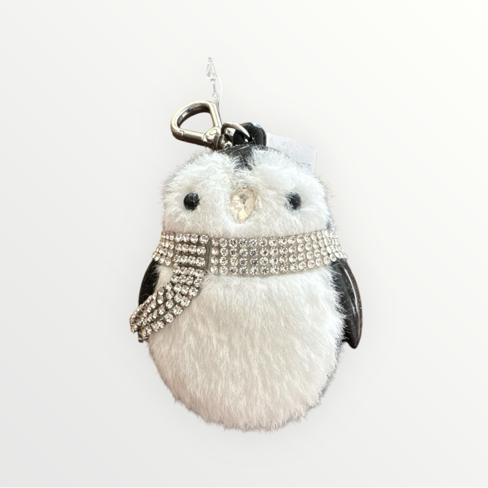 NWT Bath & Body Works Penguin Keychain with Rhinestone Scarf for Hand Sanitizer